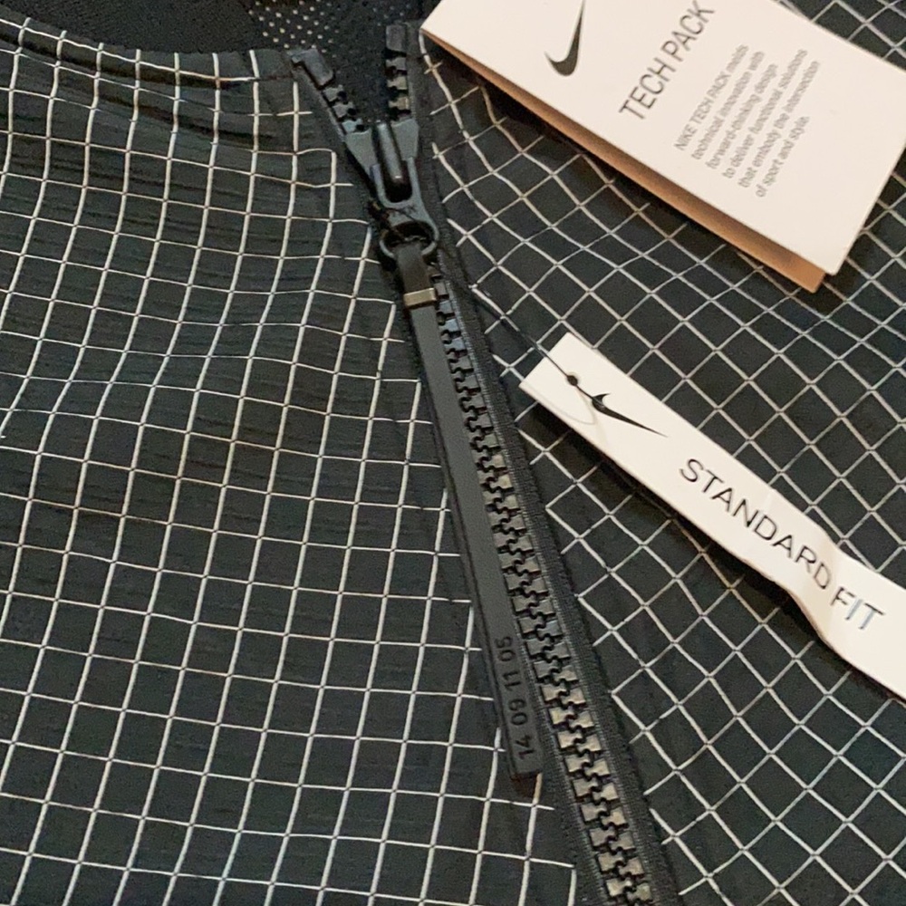 Nike Tech Pack Grid Print Zip Up Jacket - Picture 5 of 11